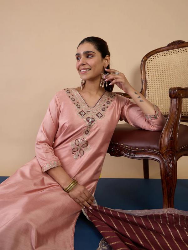 VP 9840 P Women's Designer Kurta Pant Set Premium Pattern Collection